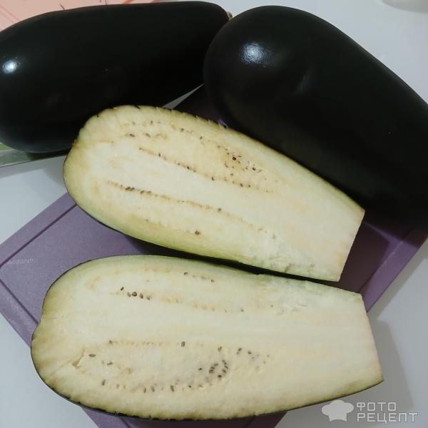 Рецепт: "Хвост павлина" или веер из баклажанов - Запечённые в духовке с сыром под сметанным соусом Рецепт: "Хвост павлина" или веер из баклажанов - Запечённые в духовке с сыром под сметанным соусом