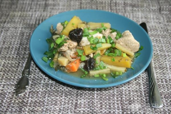 Рецепт: Индейка с овощами - с любистоком