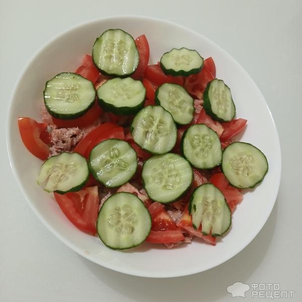 Рецепт: Итальянский салат "по-деревенски" - С перловкой и консервированным тунцом Рецепт: Итальянский салат "по-деревенски" - С перловкой и консервированным тунцом