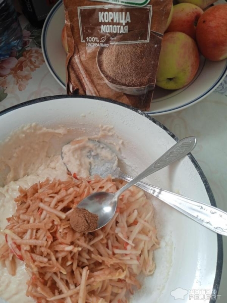 Рецепт: Яблочные оладьи с корицей - Бесподобные яблочные оладушки Рецепт: Яблочные оладьи с корицей - Бесподобные яблочные оладушки