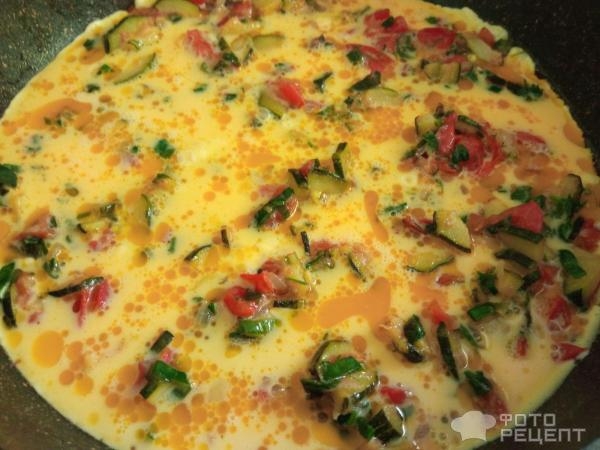 Рецепт: Кабачки обжаренные, в омлете - На сковороде, с зеленью.