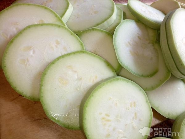 Рецепт: Кабачки в кляре - с помидорами