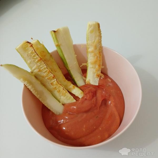 Рецепт: Кабачки в сырной шубке - Кабачки фри, запечённые в духовке с сыром. Рецепт: Кабачки в сырной шубке - Кабачки фри, запечённые в духовке с сыром.