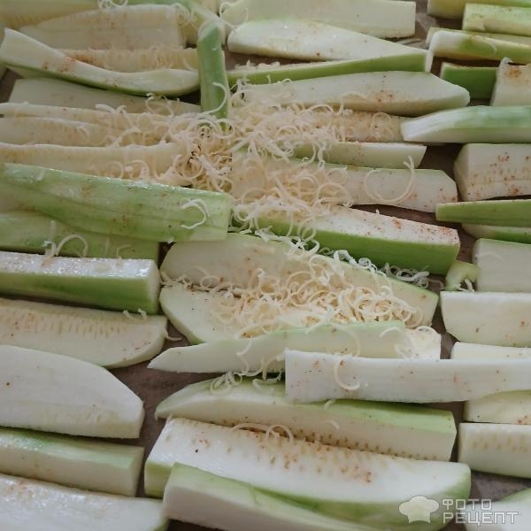 Рецепт: Кабачки в сырной шубке - Кабачки фри, запечённые в духовке с сыром. Рецепт: Кабачки в сырной шубке - Кабачки фри, запечённые в духовке с сыром.