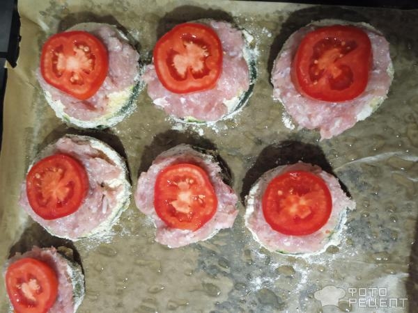 Рецепт: Кабачки запеченные с фаршем и сыром - Праздничные кабачки: вкусно, сытно, бюджетно Рецепт: Кабачки запеченные с фаршем и сыром - Праздничные кабачки: вкусно, сытно, бюджетно