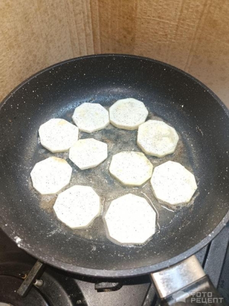 Рецепт: Кабачки жареные, закусочные - С чесноком, классические