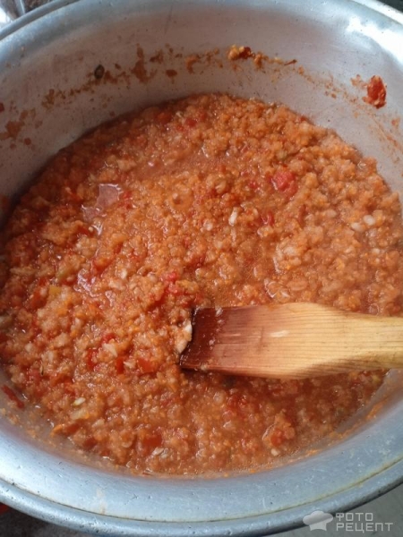 Рецепт: Кабачковая "аджика" - С болгарским перцем и чесноком: вкусная и пикантная, сразу и не поймешь что из кабачков Рецепт: Кабачковая "аджика" - С болгарским перцем и чесноком: вкусная и пикантная, сразу и не поймешь что из кабачков