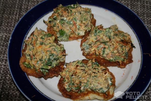 Рецепт: Кабачковые оладьи - как не сладкие пирожные с начинкой