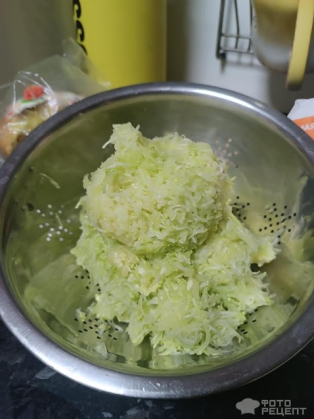 Рецепт: Кабачковые оладьи - С зеленью Рецепт: Кабачковые оладьи - С зеленью