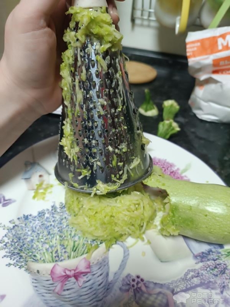 Рецепт: Кабачковые оладьи - С зеленью Рецепт: Кабачковые оладьи - С зеленью