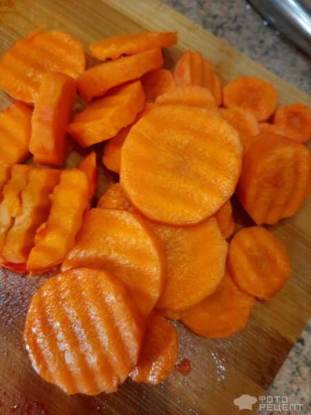 Рецепт: Капуста калираби - Со свеклой и морковью.