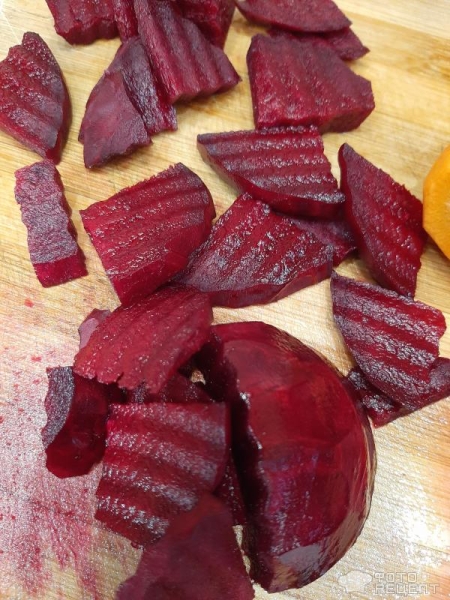 Рецепт: Капуста калираби - Со свеклой и морковью.