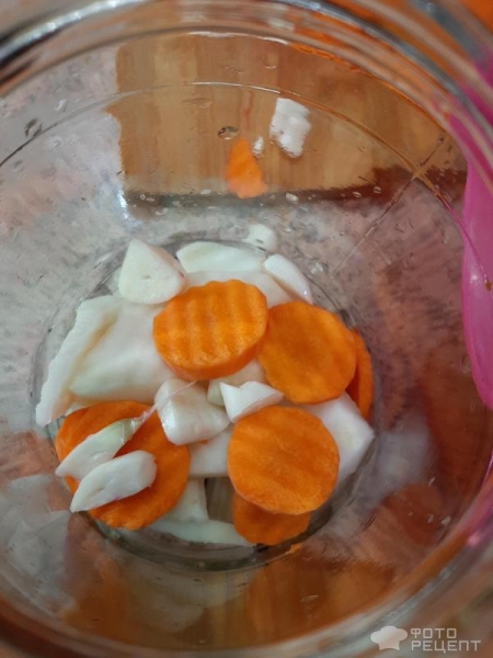 Рецепт: Капуста калираби - Со свеклой и морковью.