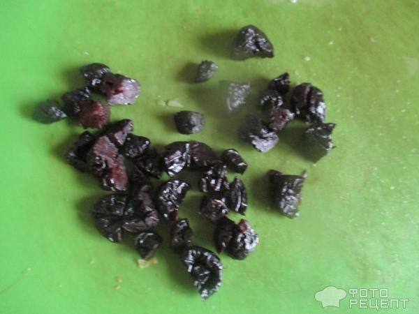 Рецепт: Капуста, тушеная с пивом - с почками, яблоками, черносливом и брусникой Рецепт: Капуста, тушеная с пивом - с почками, яблоками, черносливом и брусникой