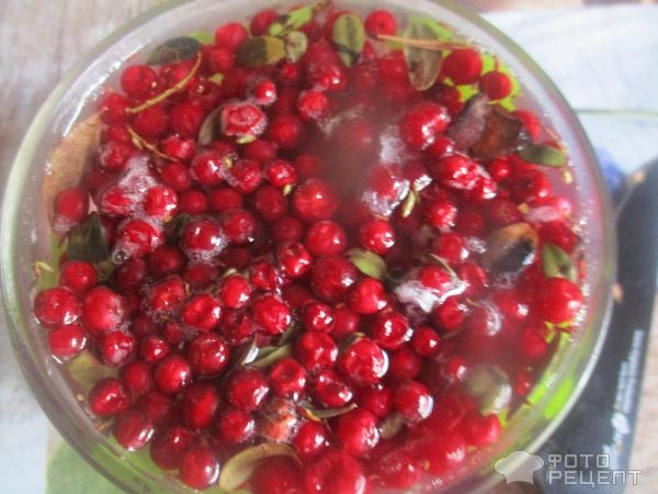 Рецепт: Капуста, тушеная с пивом - с почками, яблоками, черносливом и брусникой Рецепт: Капуста, тушеная с пивом - с почками, яблоками, черносливом и брусникой