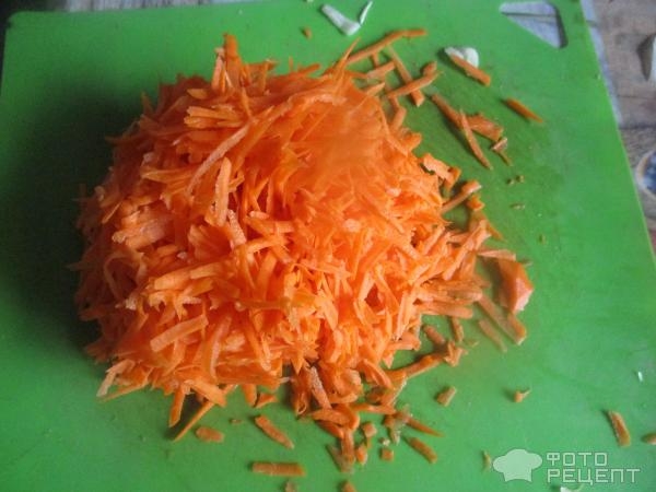 Рецепт: Капуста, тушеная с пивом - с почками, яблоками, черносливом и брусникой Рецепт: Капуста, тушеная с пивом - с почками, яблоками, черносливом и брусникой