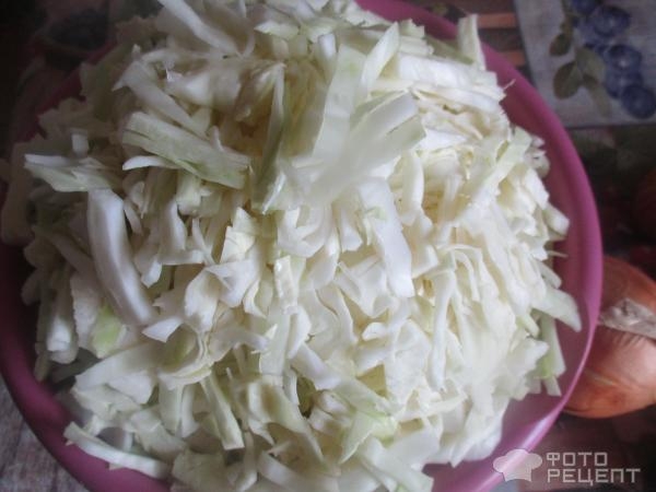 Рецепт: Капуста, тушеная с пивом - с почками, яблоками, черносливом и брусникой Рецепт: Капуста, тушеная с пивом - с почками, яблоками, черносливом и брусникой