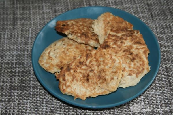 Рецепт: Капустные оладьи - под сливочно-грибным соусом Рецепт: Капустные оладьи - под сливочно-грибным соусом