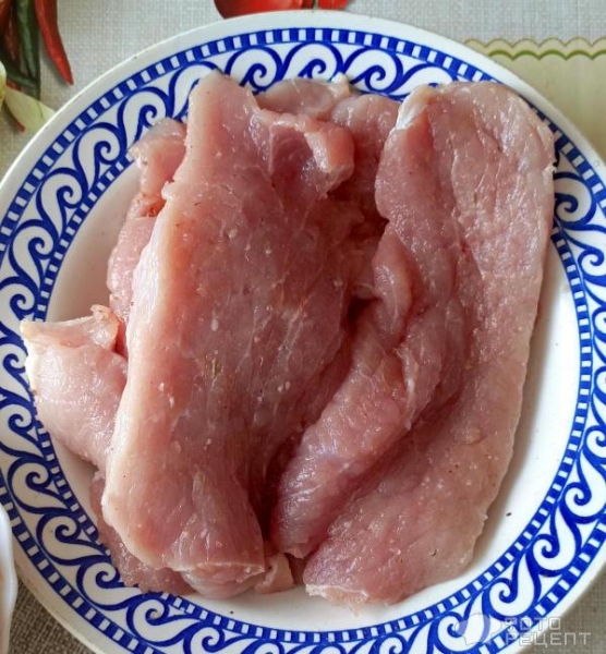 Рецепт: Капустный стейк запеченный с куриной грудкой - С отбивной свининой