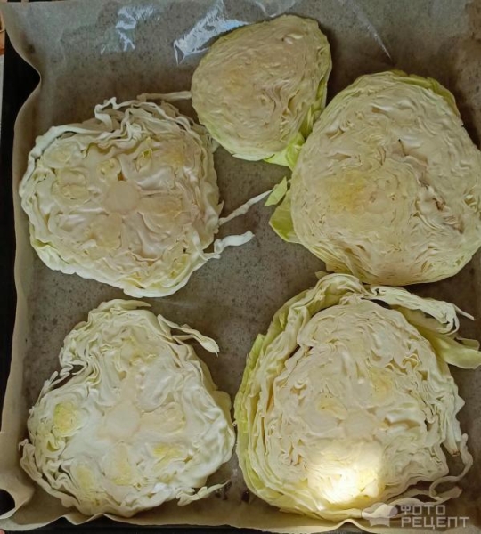 Рецепт: Капустный стейк запеченный с куриной грудкой - С отбивной свининой