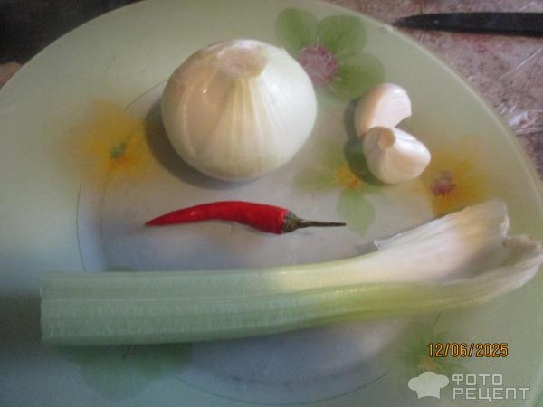 Рецепт: Картофель с фрикадельками в духовке - под соусом