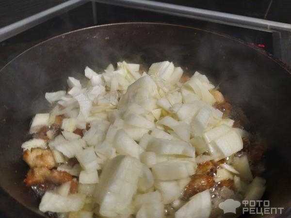 Рецепт: Картофельная колбаса - Бульбяная кишка со шкварками и жареным луком. Рецепт: Картофельная колбаса - Бульбяная кишка со шкварками и жареным луком.