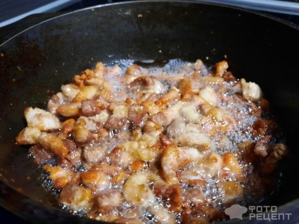 Рецепт: Картофельная колбаса - Бульбяная кишка со шкварками и жареным луком. Рецепт: Картофельная колбаса - Бульбяная кишка со шкварками и жареным луком.