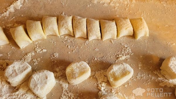 Рецепт: Картофельные ньокки в сливочно-грибном соусе - в сковороде