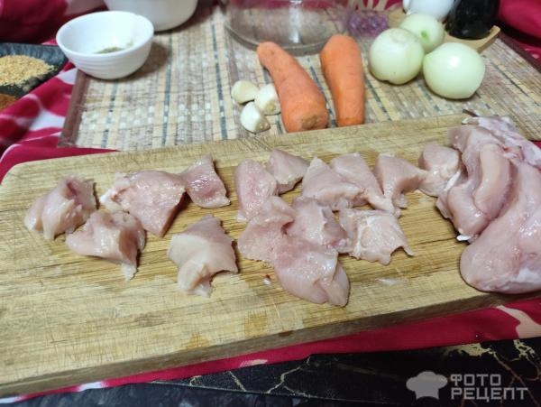 Рецепт: Картошка, тушеная с куриной грудкой - Сочное блюдо