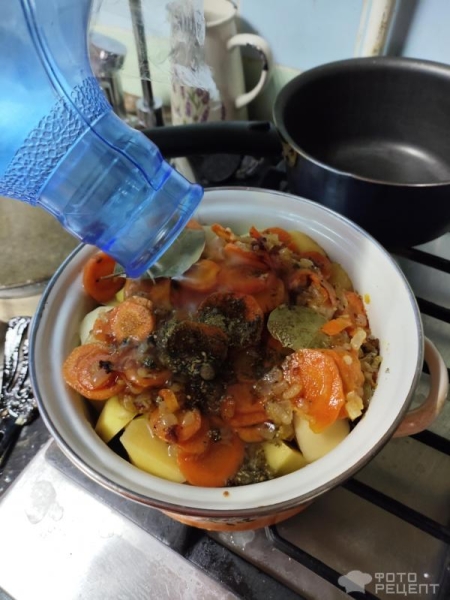 Рецепт: Картошка, тушеная с куриной грудкой - Сочное блюдо