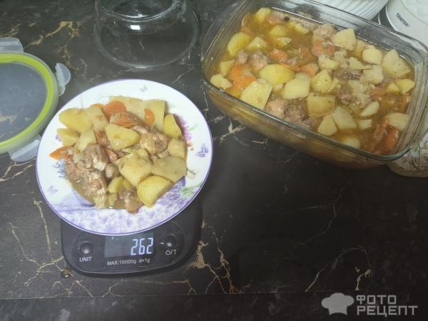 Рецепт: Картошка, тушеная с куриной грудкой - Сочное блюдо