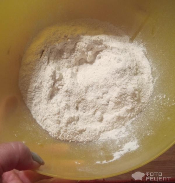 Рецепт: Кекс "Изюминка" из готовой смеси - С добавлением свежих ягод Рецепт: Кекс "Изюминка" из готовой смеси - С добавлением свежих ягод