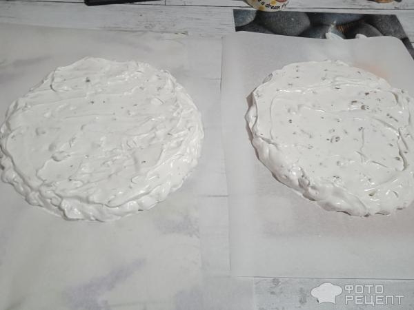 Рецепт: Киевский торт с грецкими орехами - с масляным кремом