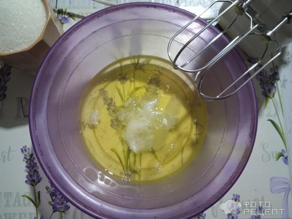 Рецепт: Киевский торт с грецкими орехами - с масляным кремом