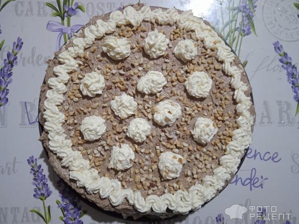 Рецепт: Киевский торт с грецкими орехами - с масляным кремом
