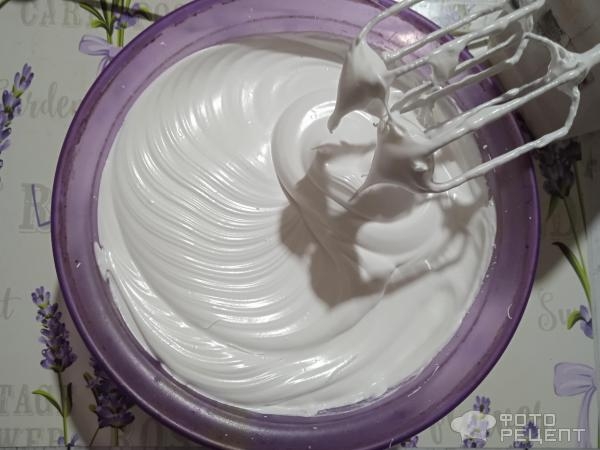 Рецепт: Киевский торт с грецкими орехами - с масляным кремом