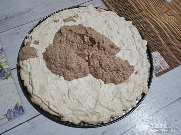 Рецепт: Киевский торт с грецкими орехами - с масляным кремом