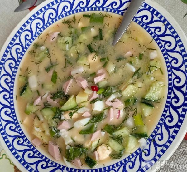 Рецепт: Классическая окрошка на квасе - с зеленью и редиской. Рецепт: Классическая окрошка на квасе - с зеленью и редиской.