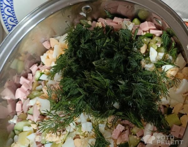 Рецепт: Классическая окрошка на квасе - с зеленью и редиской. Рецепт: Классическая окрошка на квасе - с зеленью и редиской.