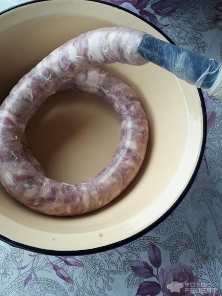 Рецепт: Колбаса домашняя свиная - по-домашнему