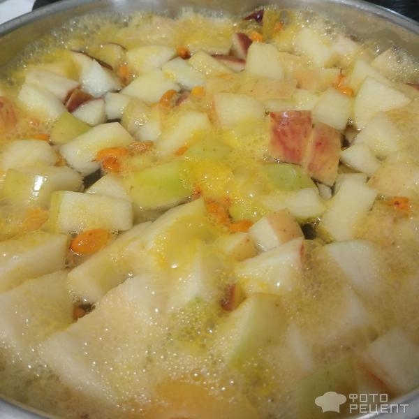 Рецепт: Компот "Лето" - Полезный летний компот с облепихой, запасаемся витаминами на зиму:) Рецепт: Компот "Лето" - Полезный летний компот с облепихой, запасаемся витаминами на зиму:)