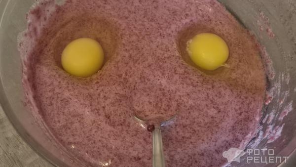 Рецепт: Коврижка к чаю - Пирог с малиновым вареньем Рецепт: Коврижка к чаю - Пирог с малиновым вареньем