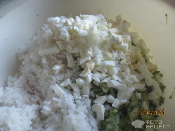 Рецепт: Крабовый салат - самый простой салатик Рецепт: Крабовый салат - самый простой салатик