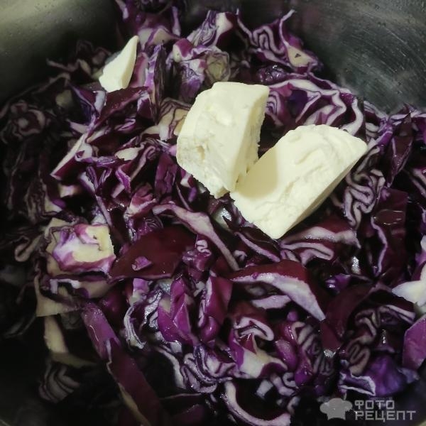 Рецепт: Краснокочанная капуста по-чешски - С краковской колбасой и яблоками, рецепты из красной капусты. Рецепт: Краснокочанная капуста по-чешски - С краковской колбасой и яблоками, рецепты из красной капусты.