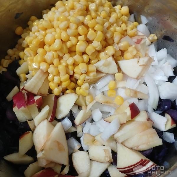 Рецепт: Краснокочанная капуста по-чешски - С краковской колбасой и яблоками, рецепты из красной капусты. Рецепт: Краснокочанная капуста по-чешски - С краковской колбасой и яблоками, рецепты из красной капусты.