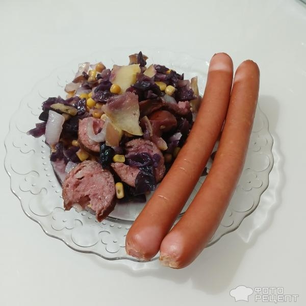 Рецепт: Краснокочанная капуста по-чешски - С краковской колбасой и яблоками, рецепты из красной капусты. Рецепт: Краснокочанная капуста по-чешски - С краковской колбасой и яблоками, рецепты из красной капусты.