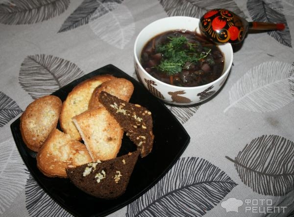 Рецепт: Красный суп - С краснокочанной капустой и заготовкой из свеклы