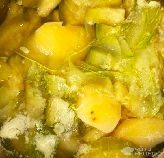 Рецепт: Крем-суп из кабачков - Летний освежающий с мятой