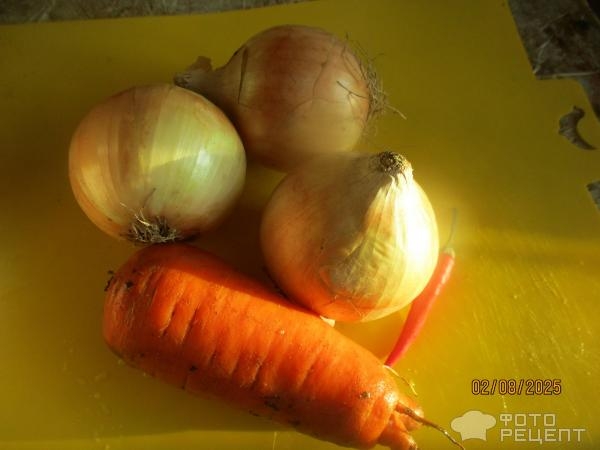 Рецепт: Курица тушеная в сливовом соусе и "русским" песто - в мультиварке-скороварке