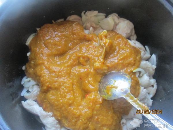 Рецепт: Курица в подливе из кабачковой икры - вкусно и выгодно Рецепт: Курица в подливе из кабачковой икры - вкусно и выгодно